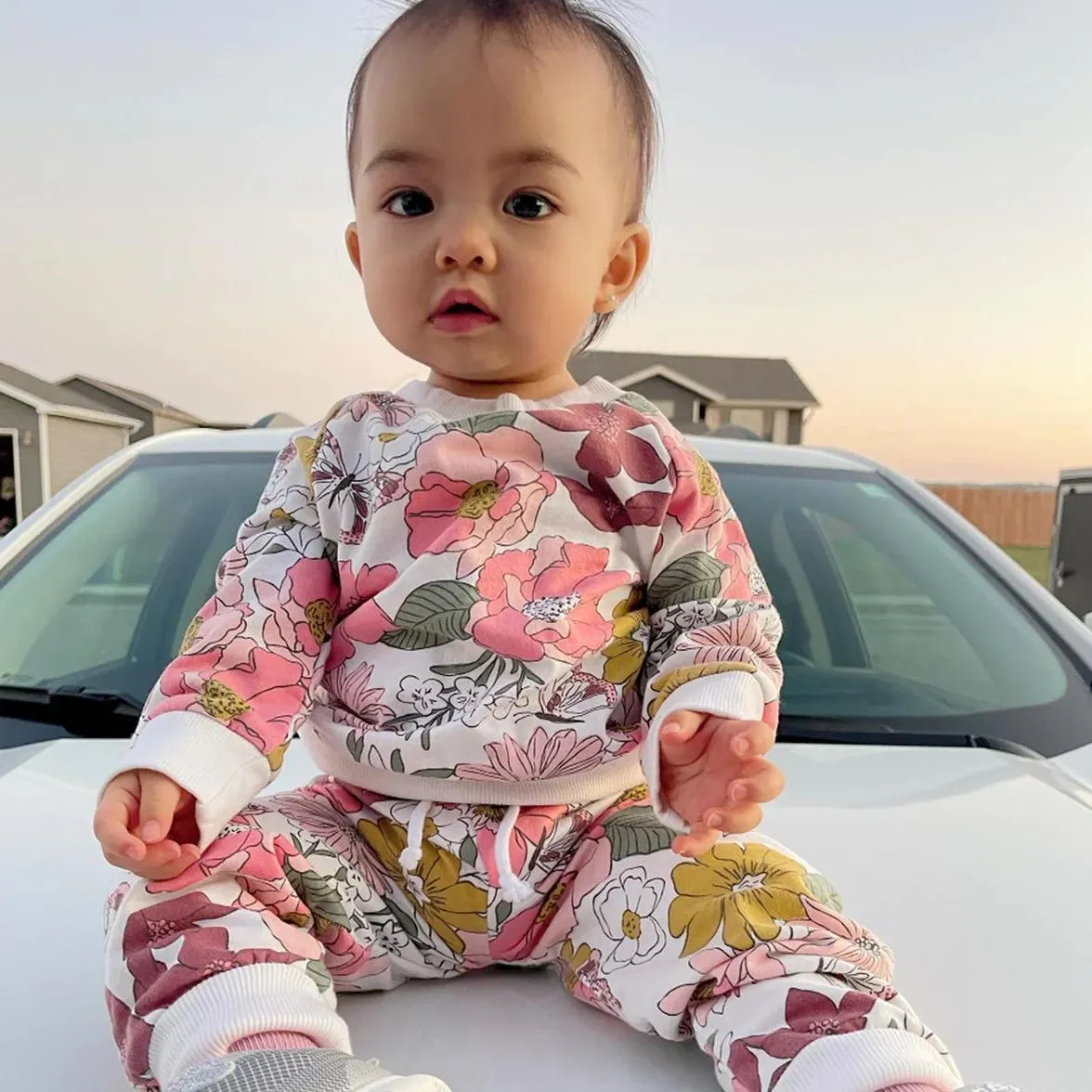 Organic Baby Clothes and Best Newborn Clothes Brands: A Comprehensive Guide