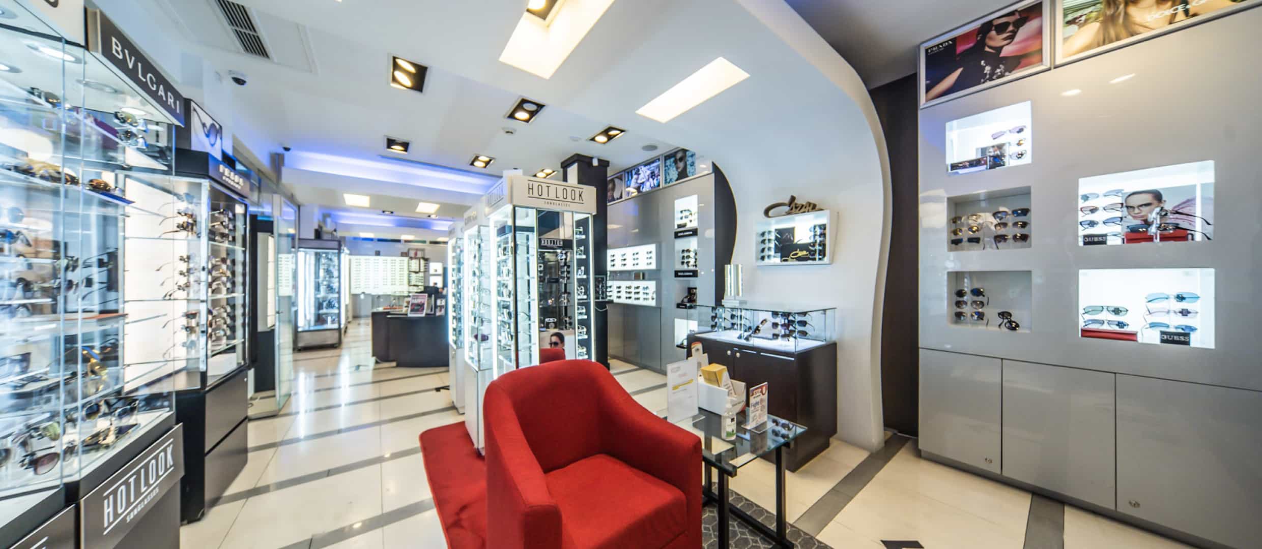 Hot Look Sunglasses — Stores — Renaissance Mall