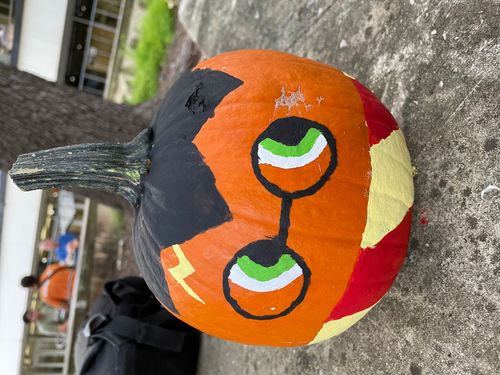 A pumpkin painted as harry potter
