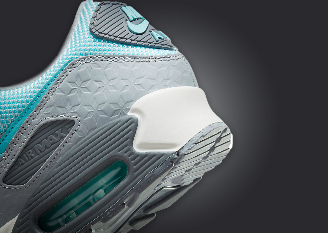 sneaker news air max 90