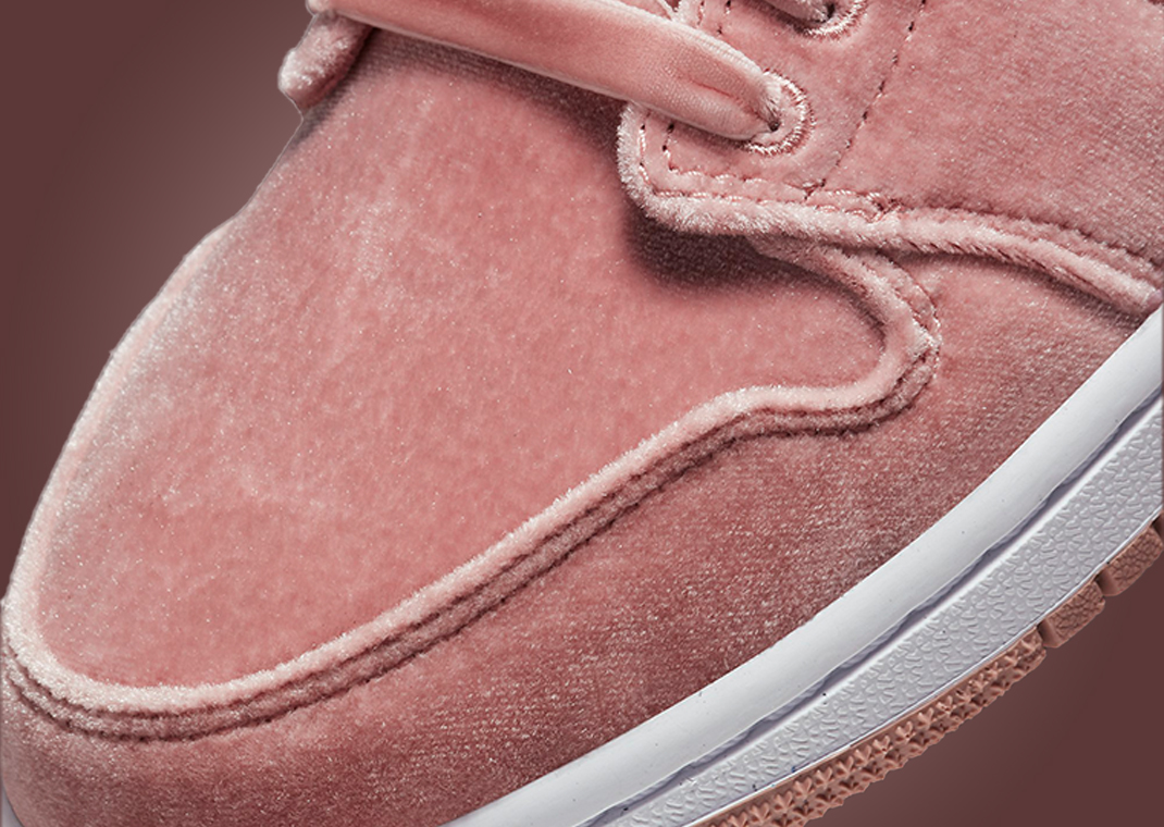 jordan low 1 pink