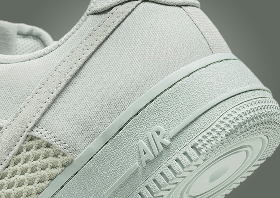 mint green nike air force 1