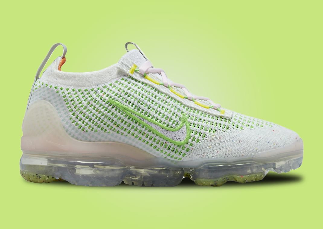 Feel The Love In The Air With This Nike Air VaporMax 2021 Flyknit ...