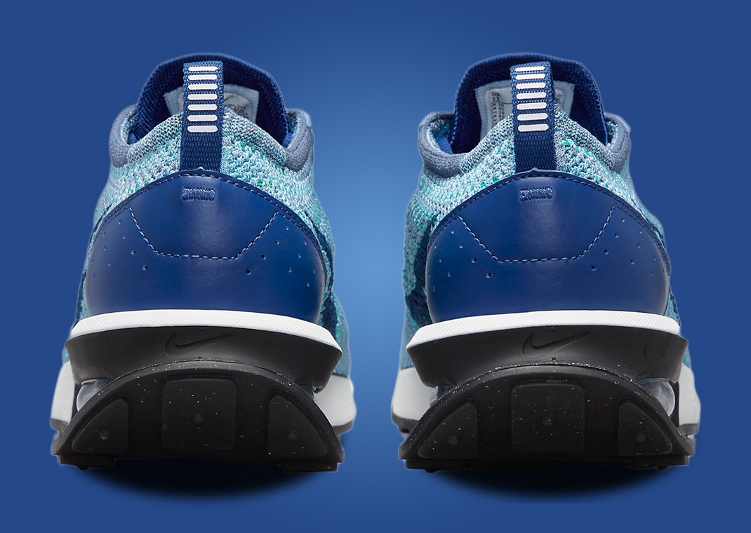 flyknit racer blueberry
