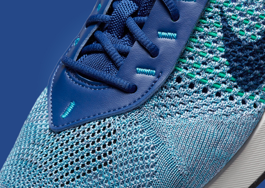 flyknit racer blueberry