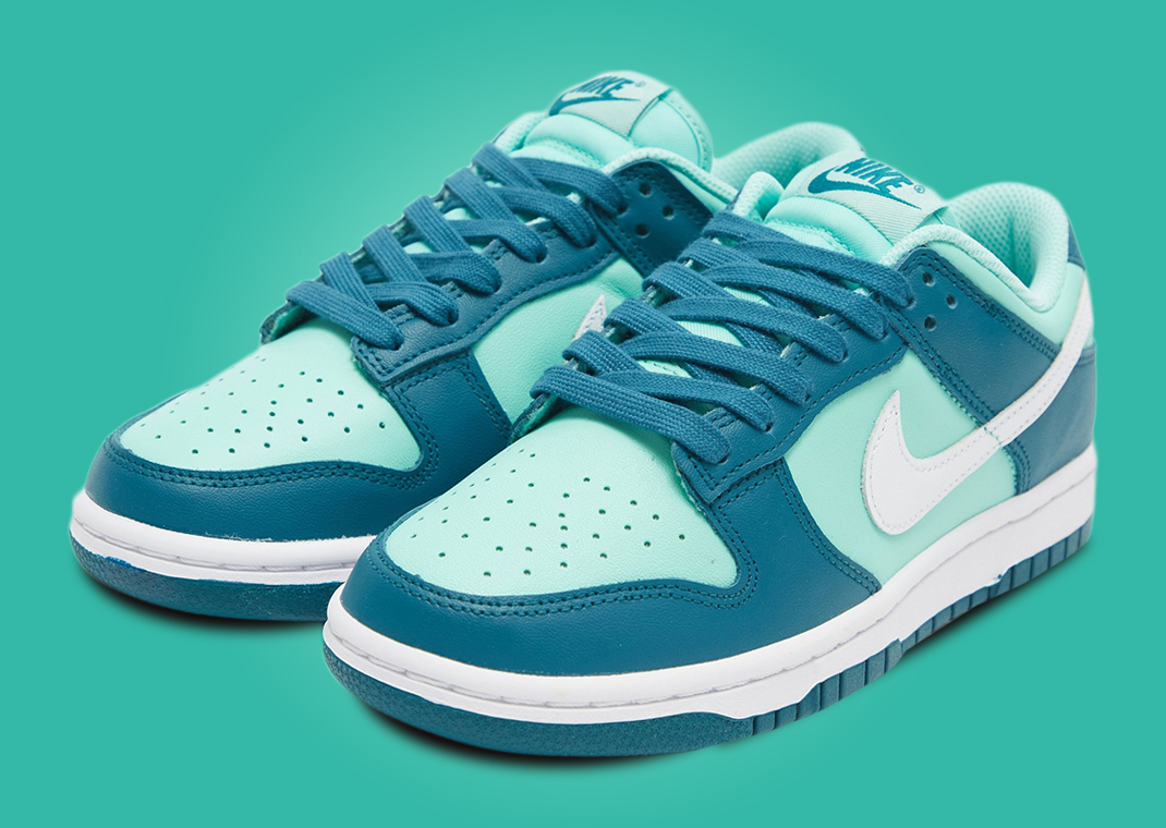 dunk low spruce aura