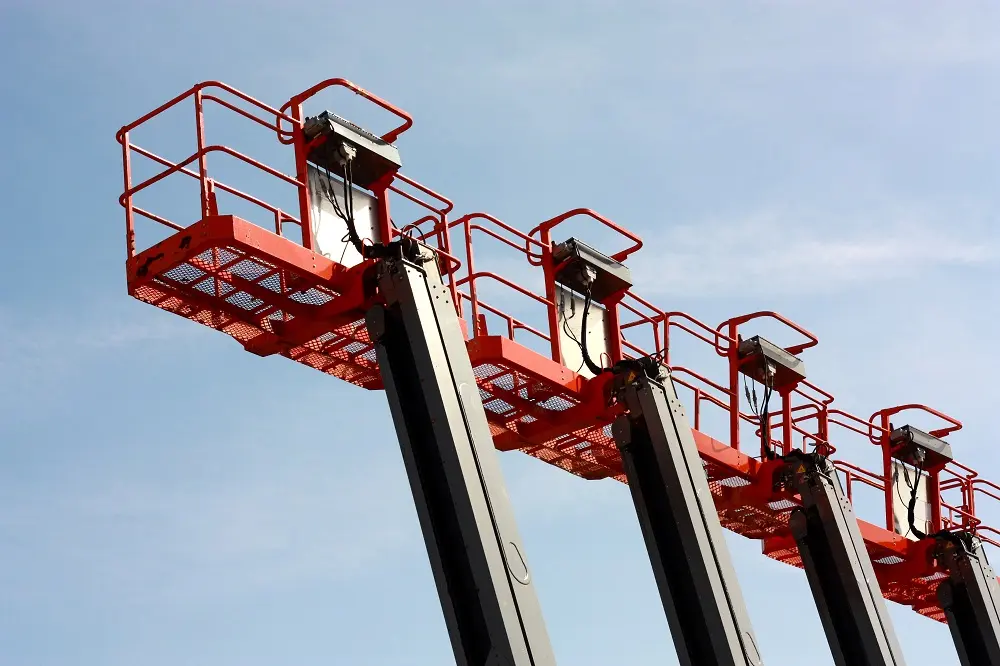 Hydraulic Aerial Lifts Maintenance 101 Cylinders, Inc.