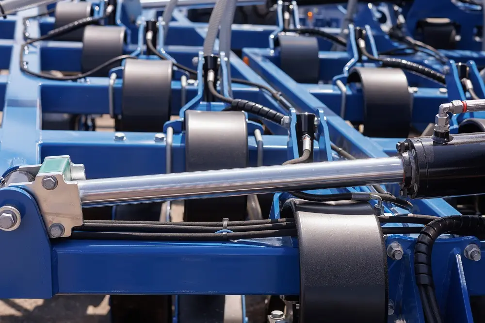 When Is It Worth Repairing a Hydraulic Cylinder? Cylinders, Inc.