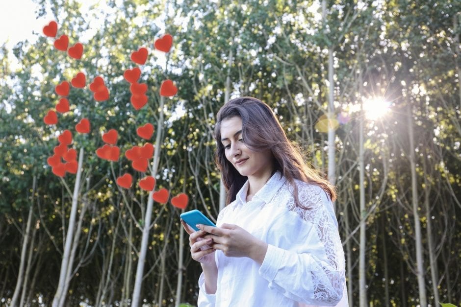 social proof - happy customer love - boost ecommerce sales with consumer reviews
