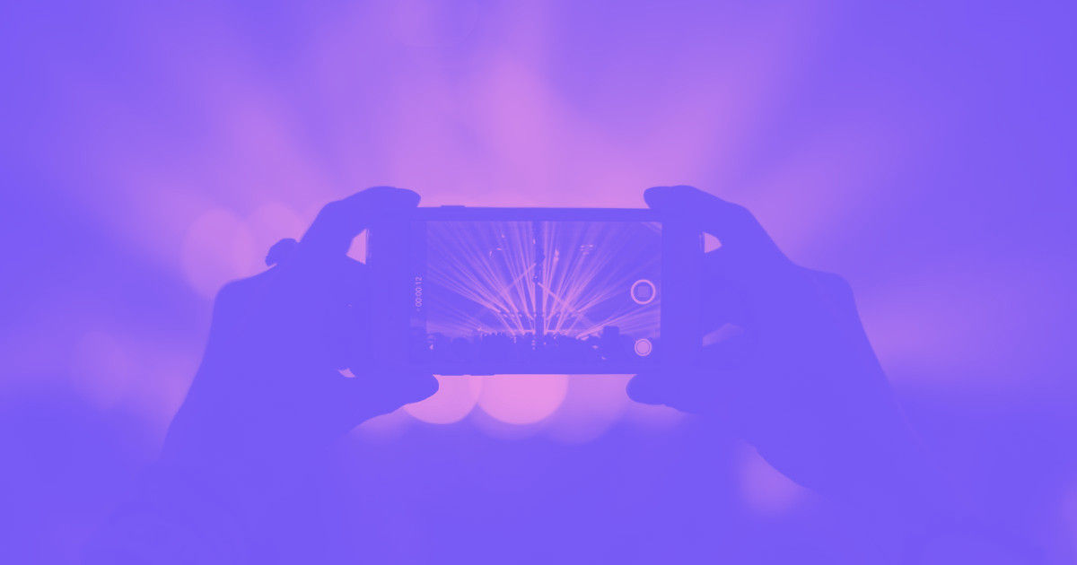 Using website background videos: examples and tips