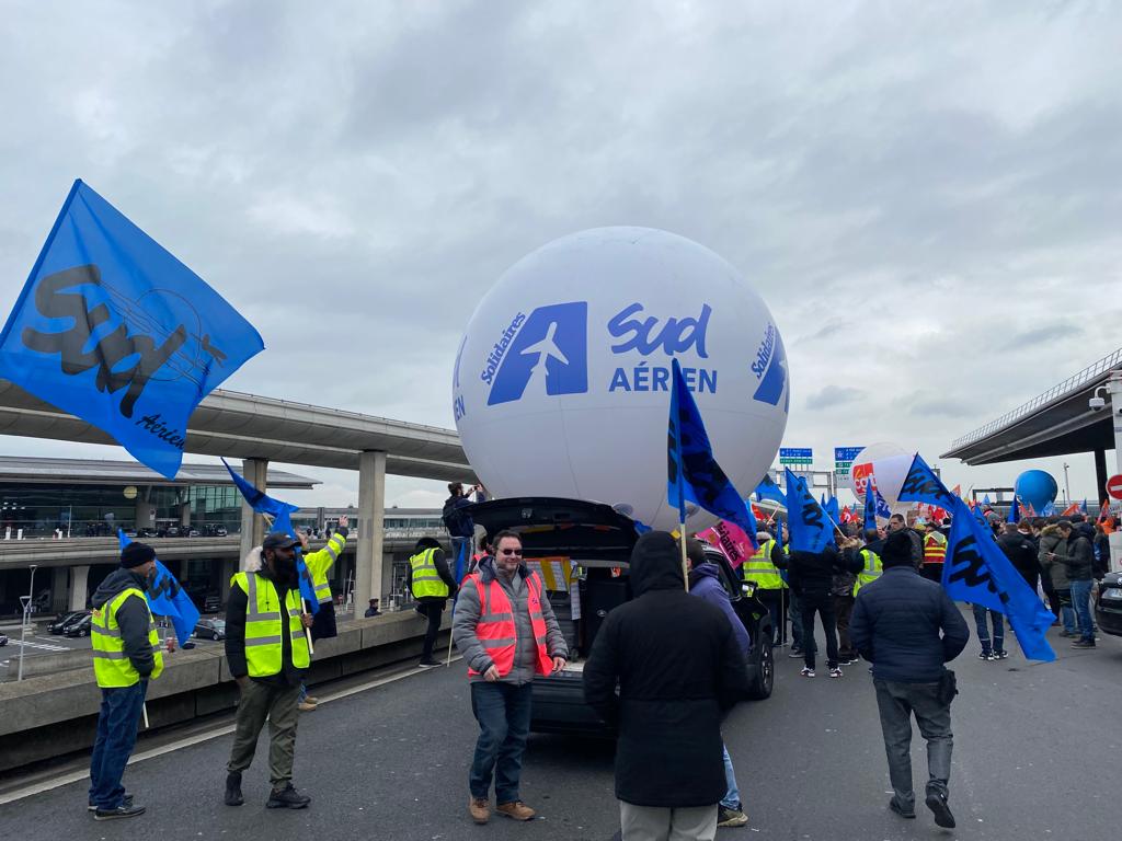 BALLON SUD AERIEN SOLIDAIRES ROISSY