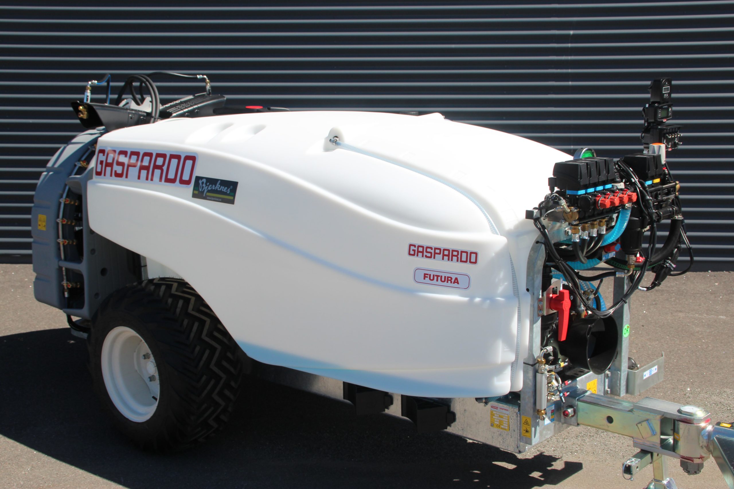 Futura 1600 liter med JET viftehus