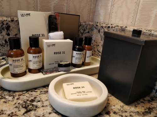 rose 31 toiletries