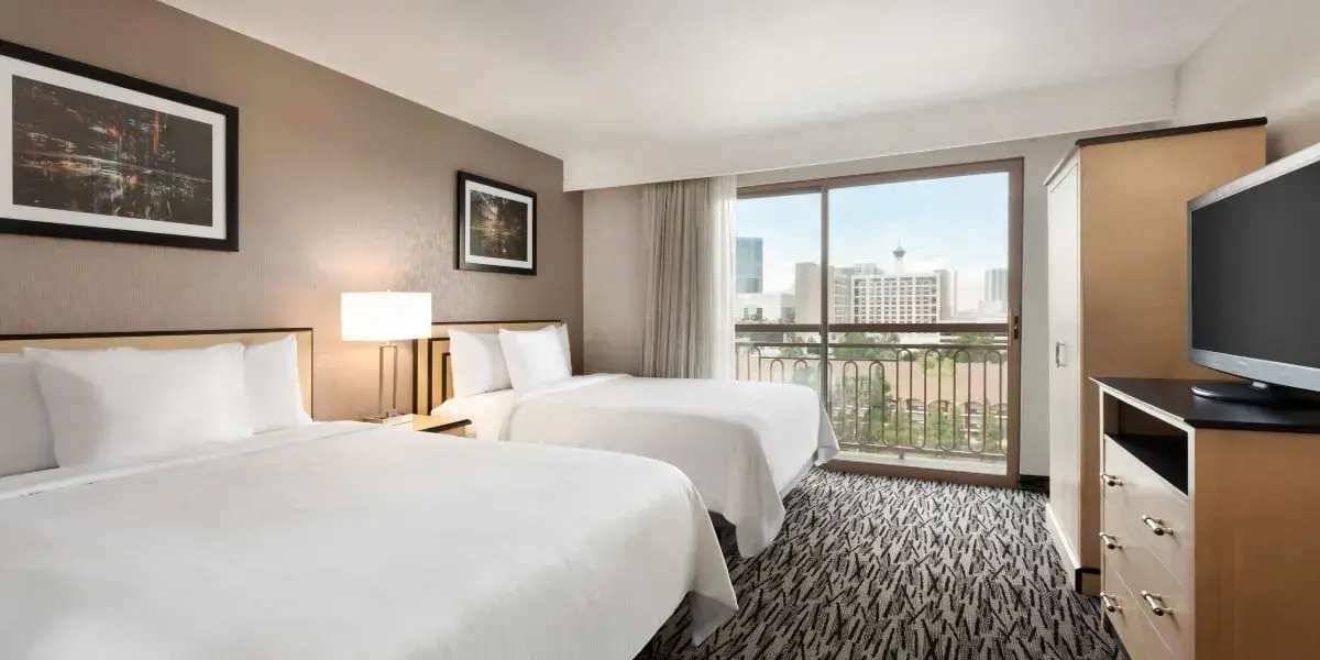 Queen Suite With Balcony Embassy Suites Las Vegas Convention Center