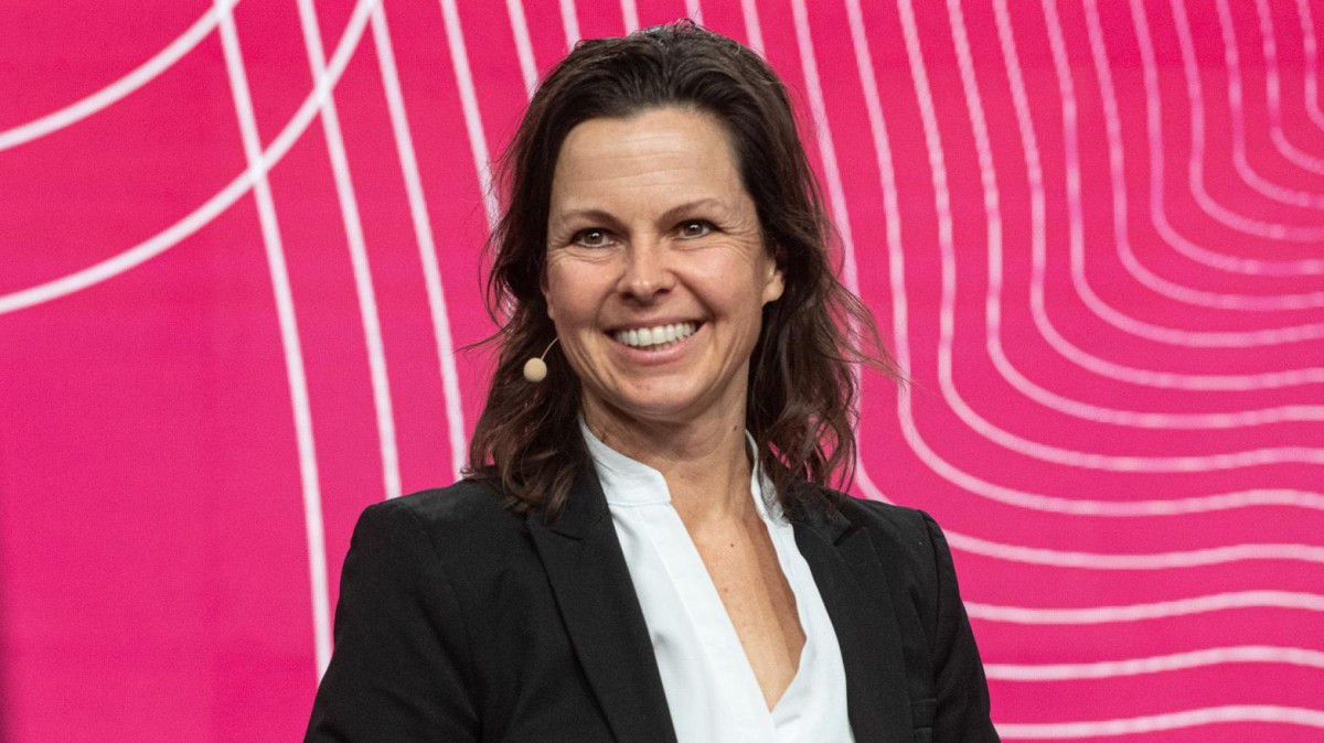 Sandy Rauch WOMEN SPEAKER FOUNDATION - Sandra Rauch - Keynote Speaker