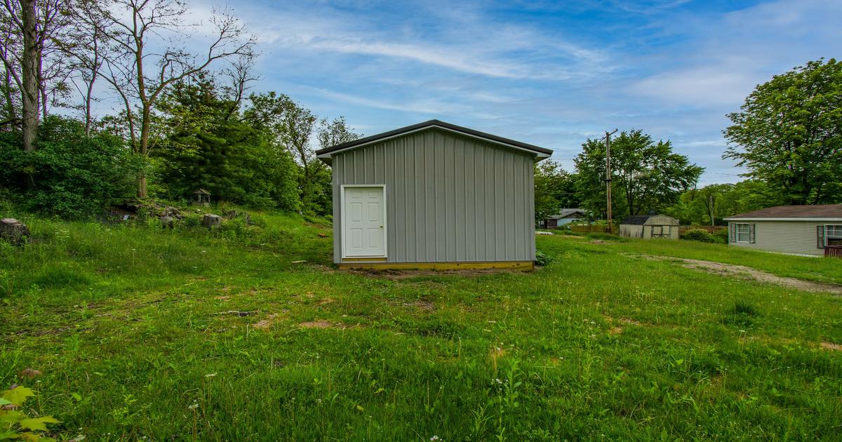 Green Zoned 326 N Main St, Camden, MI 49232