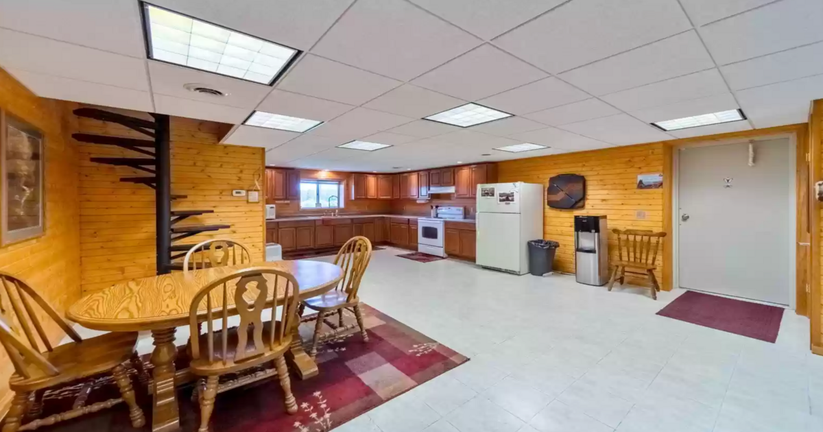 Commercial Property For Sale 17853 Donnell Lake St, Penn Township, MI