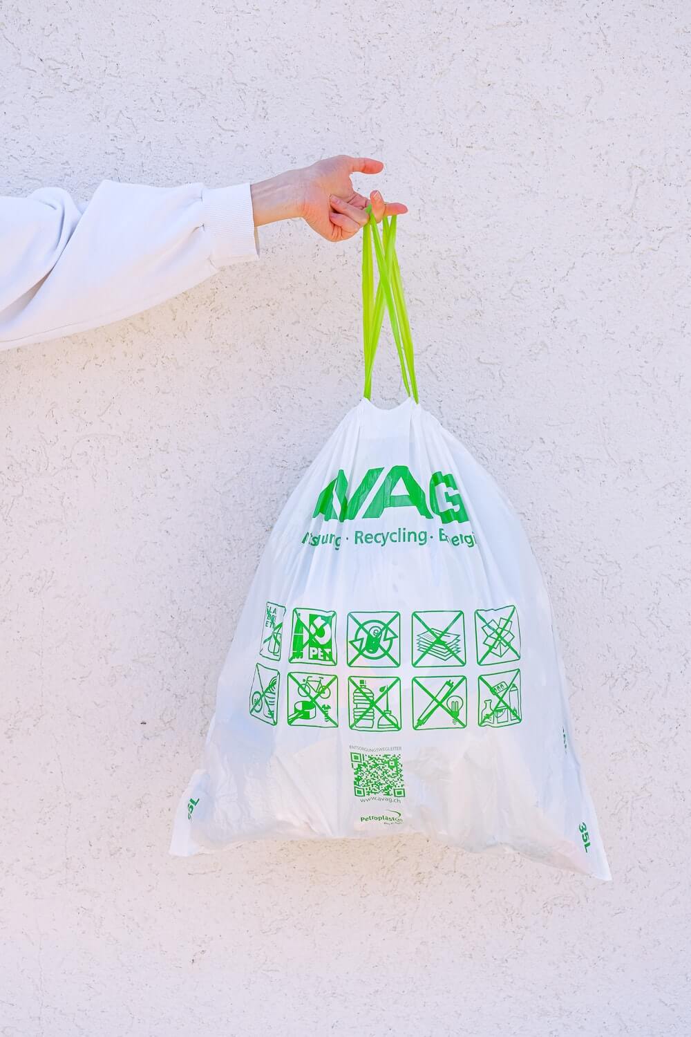 Bag made of ecoplastic
