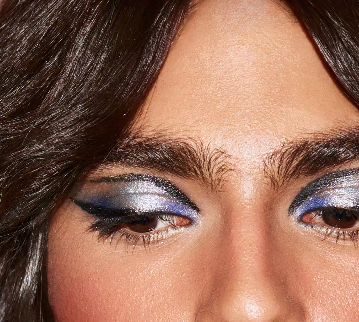 How to apply cut crease eyeshadow in 6 simple steps