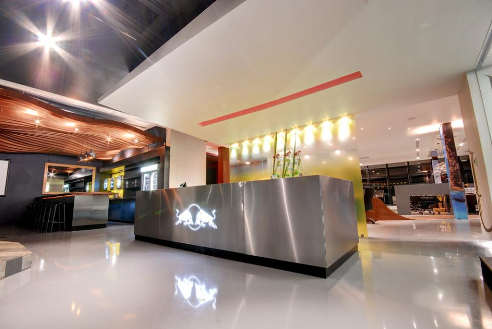 5 Reception Area Design Tips [+Examples]