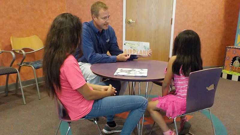 HHHunt donates to Reach Out and Read