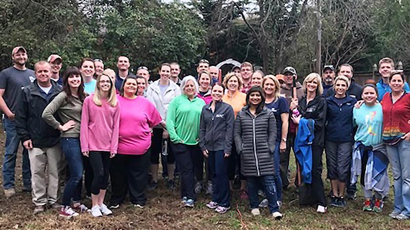 HHHunt Lends a Hand to Help Safe Harbor