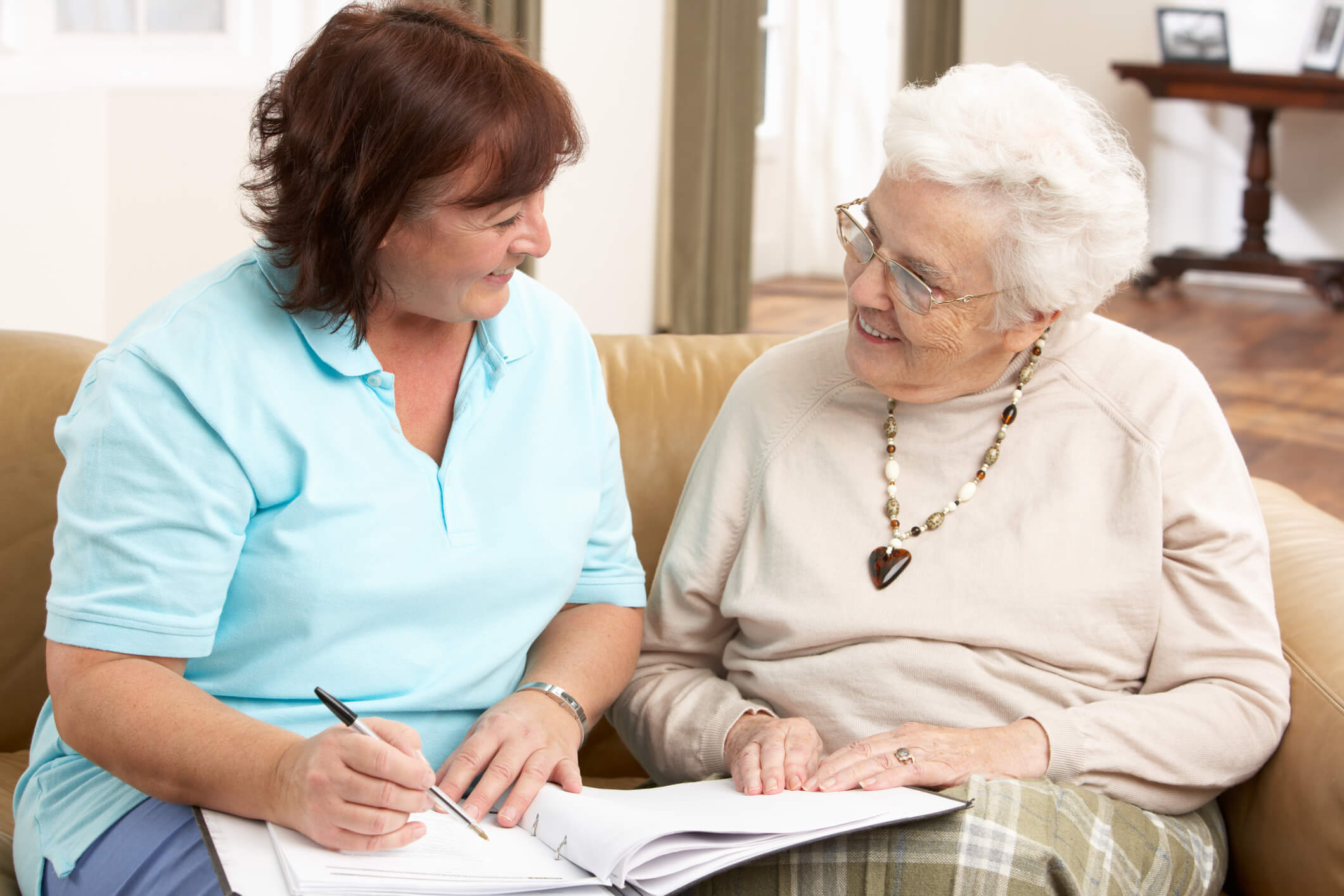 How the Arizona Long Term Care System (ALTCS) helps pay for senior care