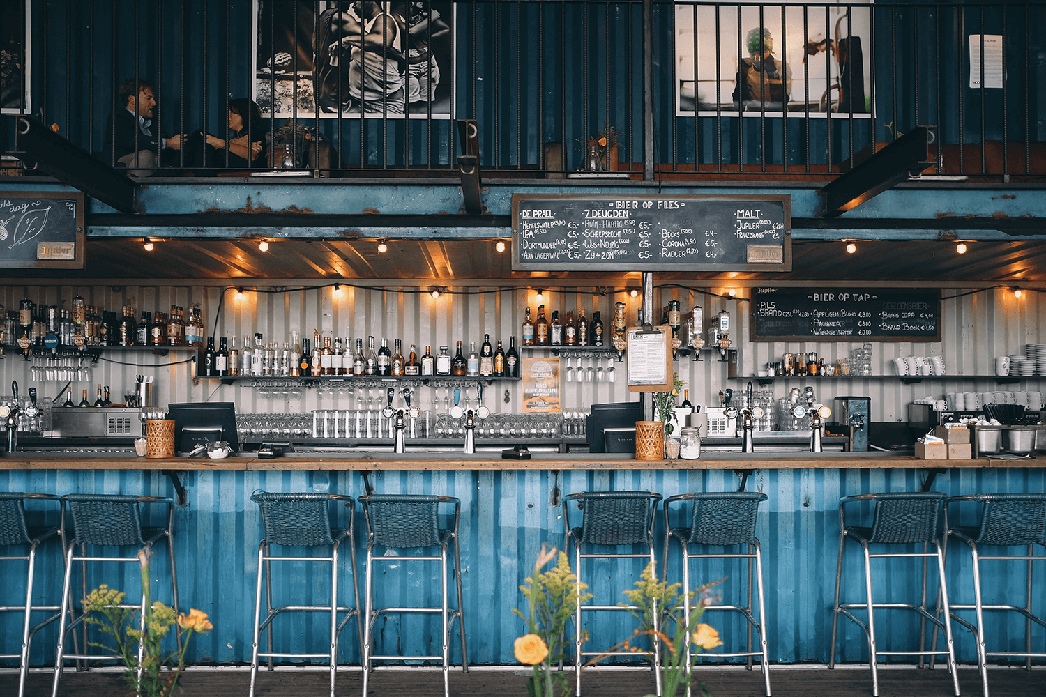 Almost half of frequent pub goers say atmosphere would be better with music
