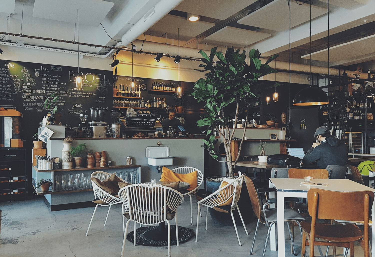 Over a third of diners find the experience less relaxing than pre-lockdown