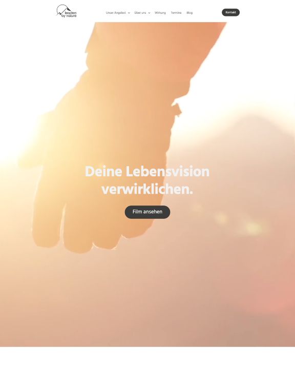 Personal Retreat Webflow Template Leaders by Nature FlowRadar