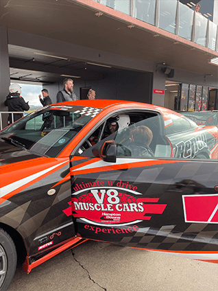 Drive a V8 Muscle Car Hampton Downs