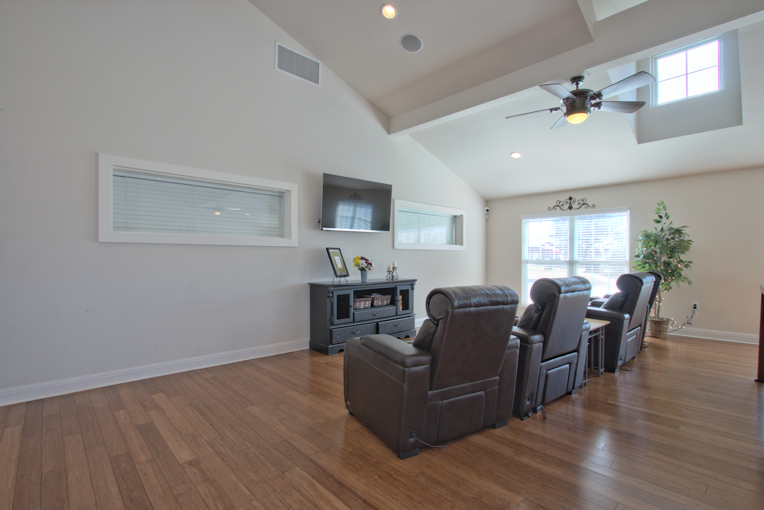 Amenities Augusta at Gruene Apartments New Braunfels, Texas