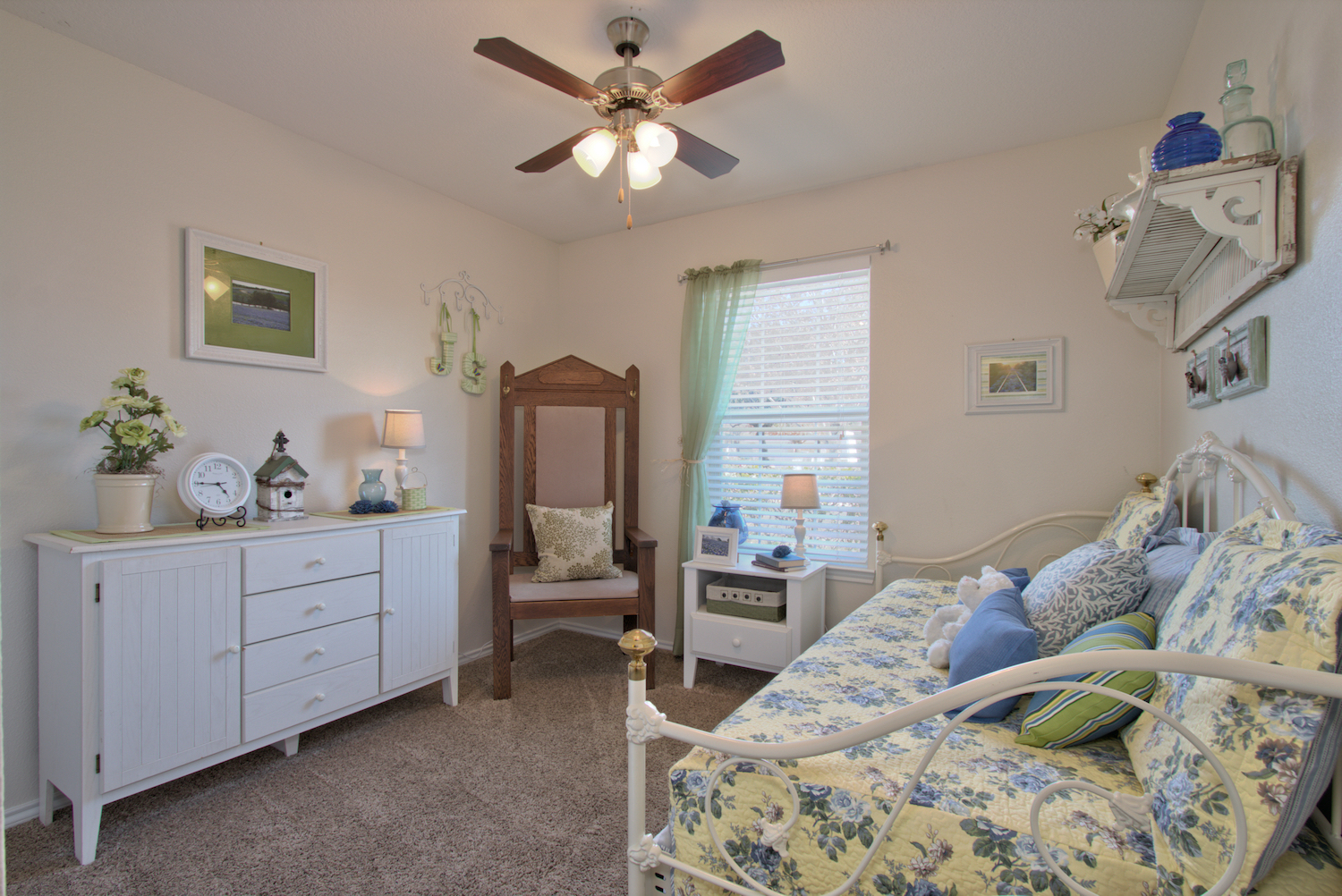 Amenities Augusta at Gruene Apartments New Braunfels, Texas