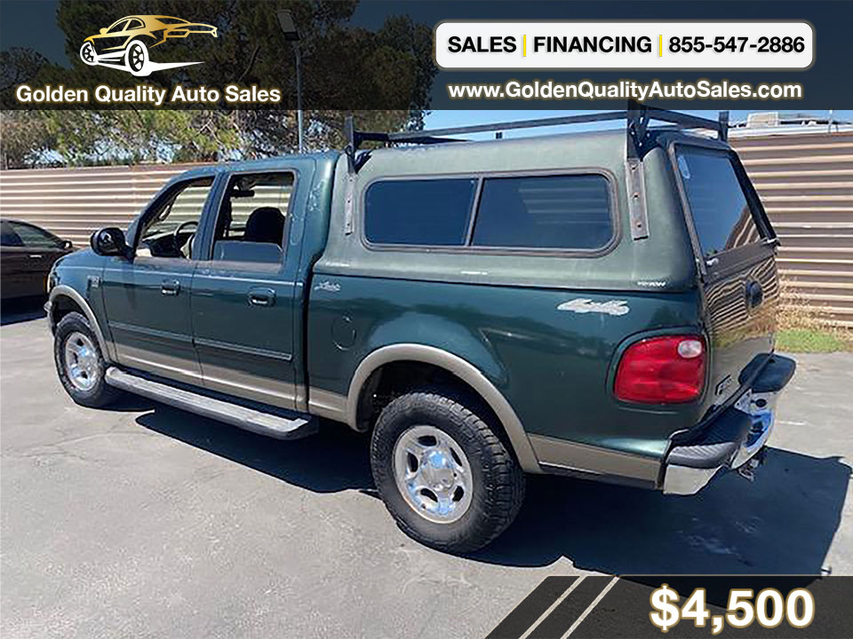 2001 Ford F150 SuperCrew Cab Short Bed 4D with clean title and Low Miles in Sacramento for sale