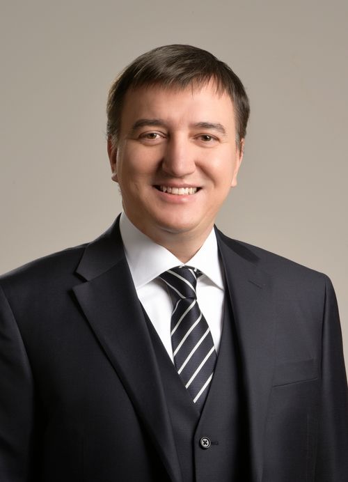 Advises on World’s Largest Green Hydrogen Plant Top Ranked