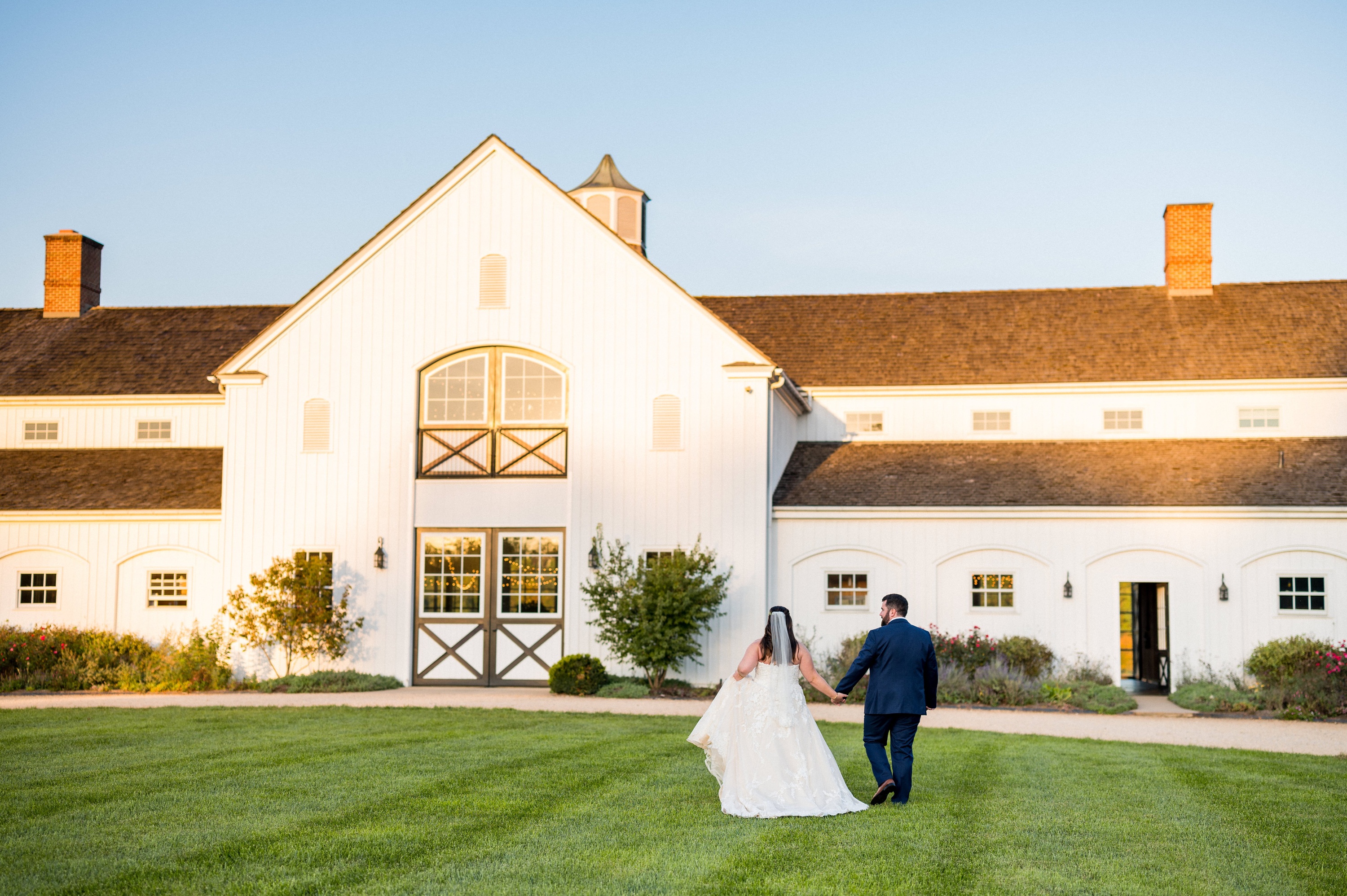 Castle Hill Cider | Charlottesville Wedding Venue - Novela Weddings