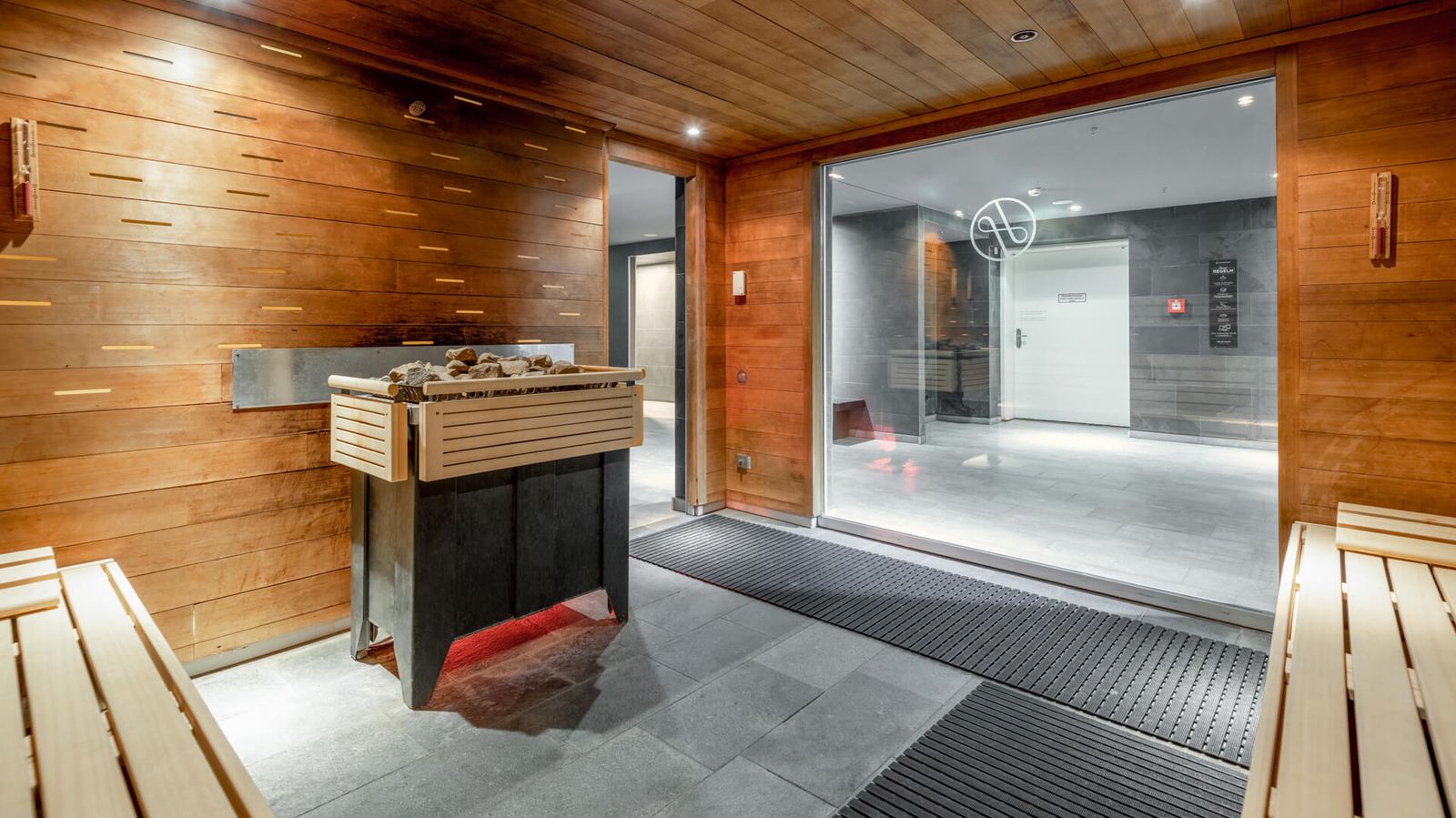Holmes Place Premium Fitnessstudio l Berlin