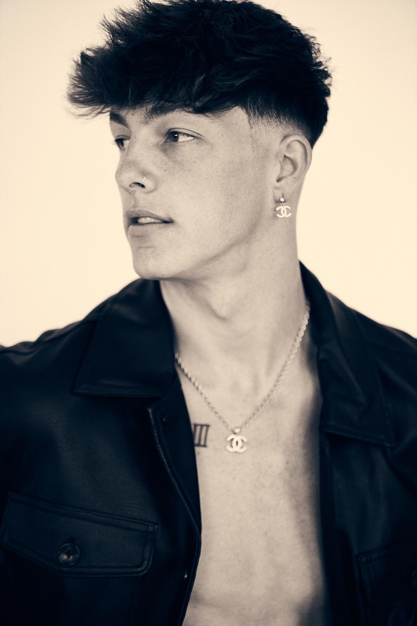 Tayler Holder – Bio, Age, & Featuirngs | Music Artist