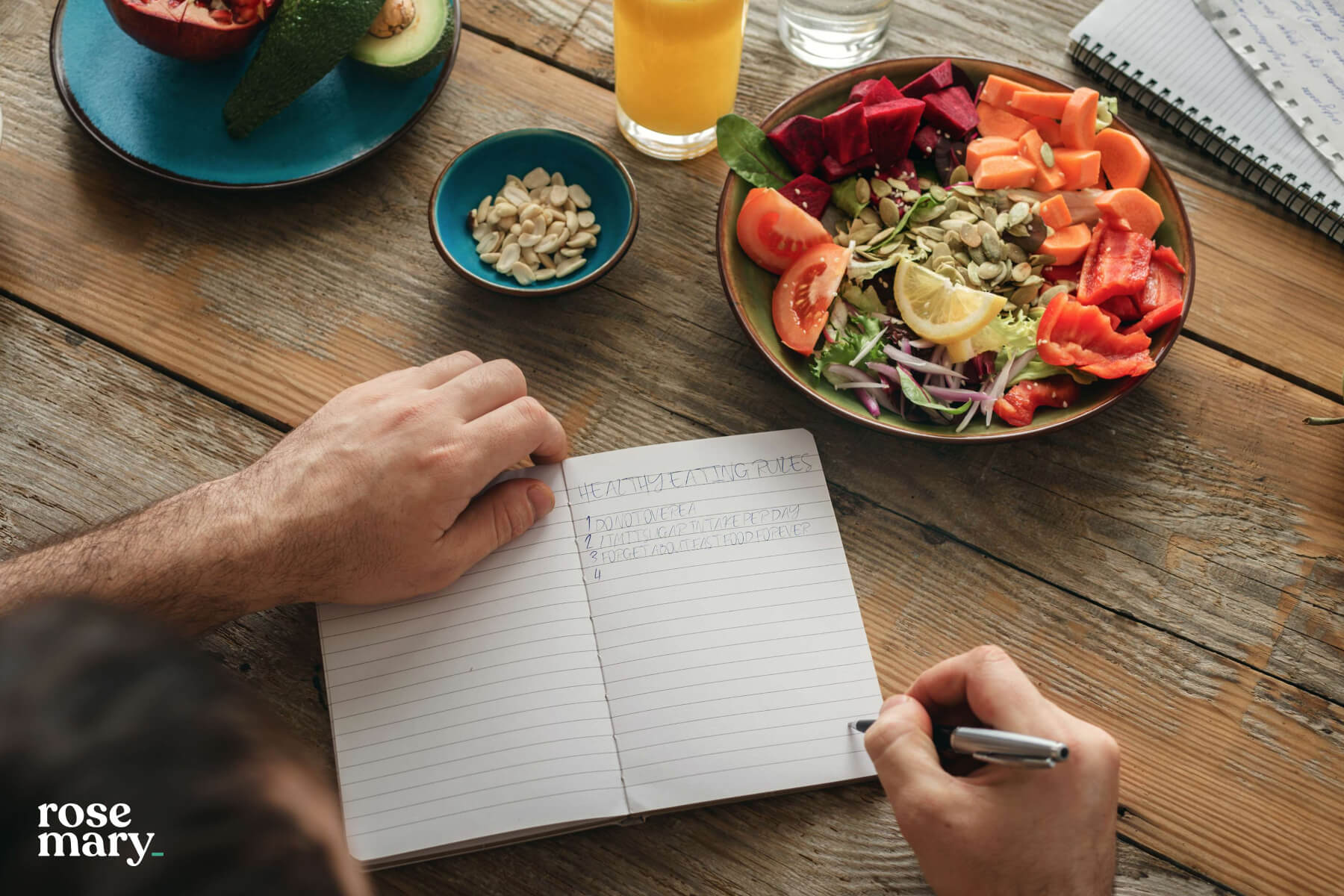 How to keep a food diary to help lose weight