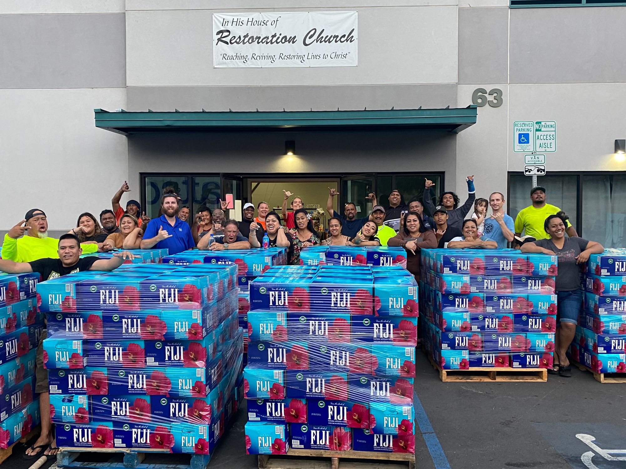 FIJI Water Wonderful Neighbors support Maui during recent fires in