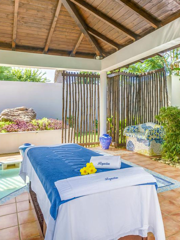 Royalton Hicacos Resort & Spa | Air Canada Vacations
