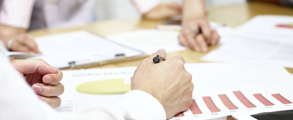 Track sales team’s performance regularly