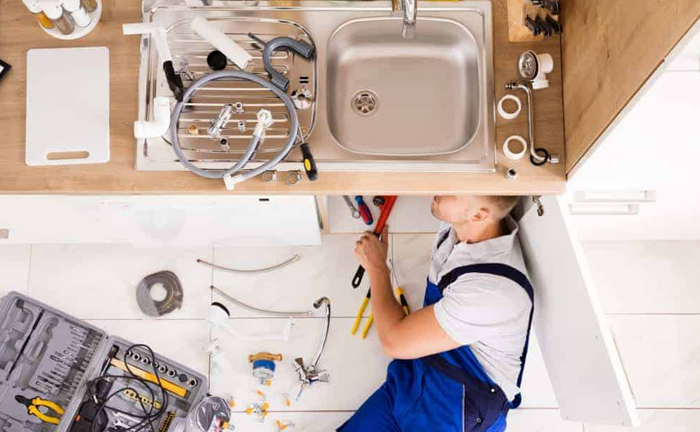 How to change kitchen taps