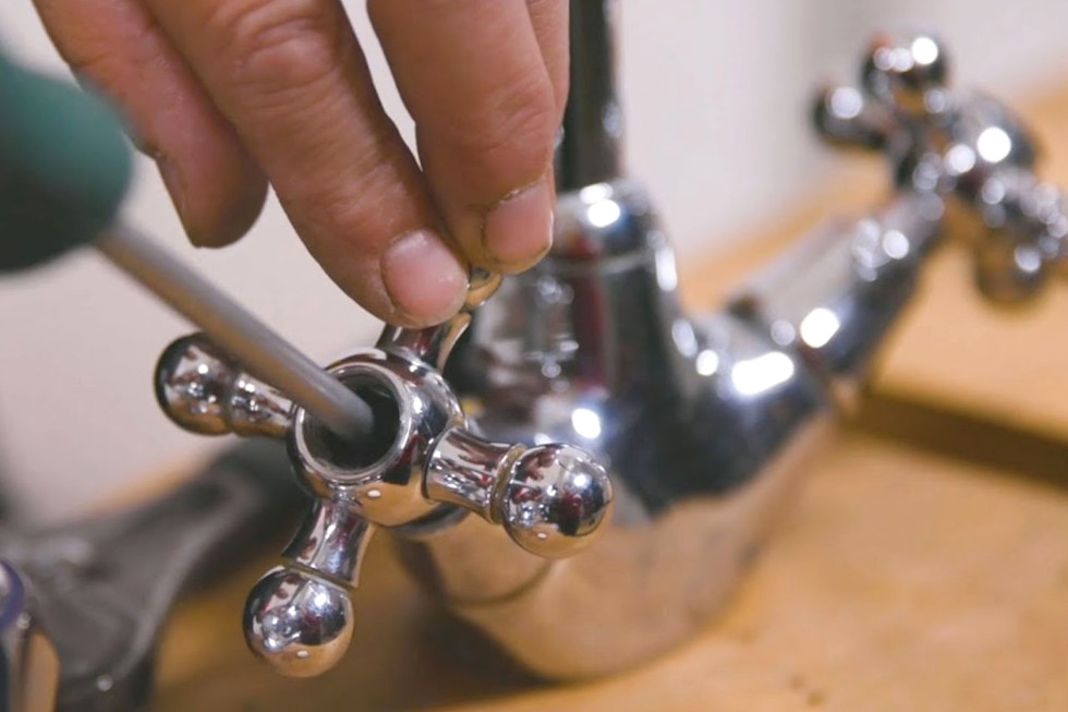 How to stop taps dripping