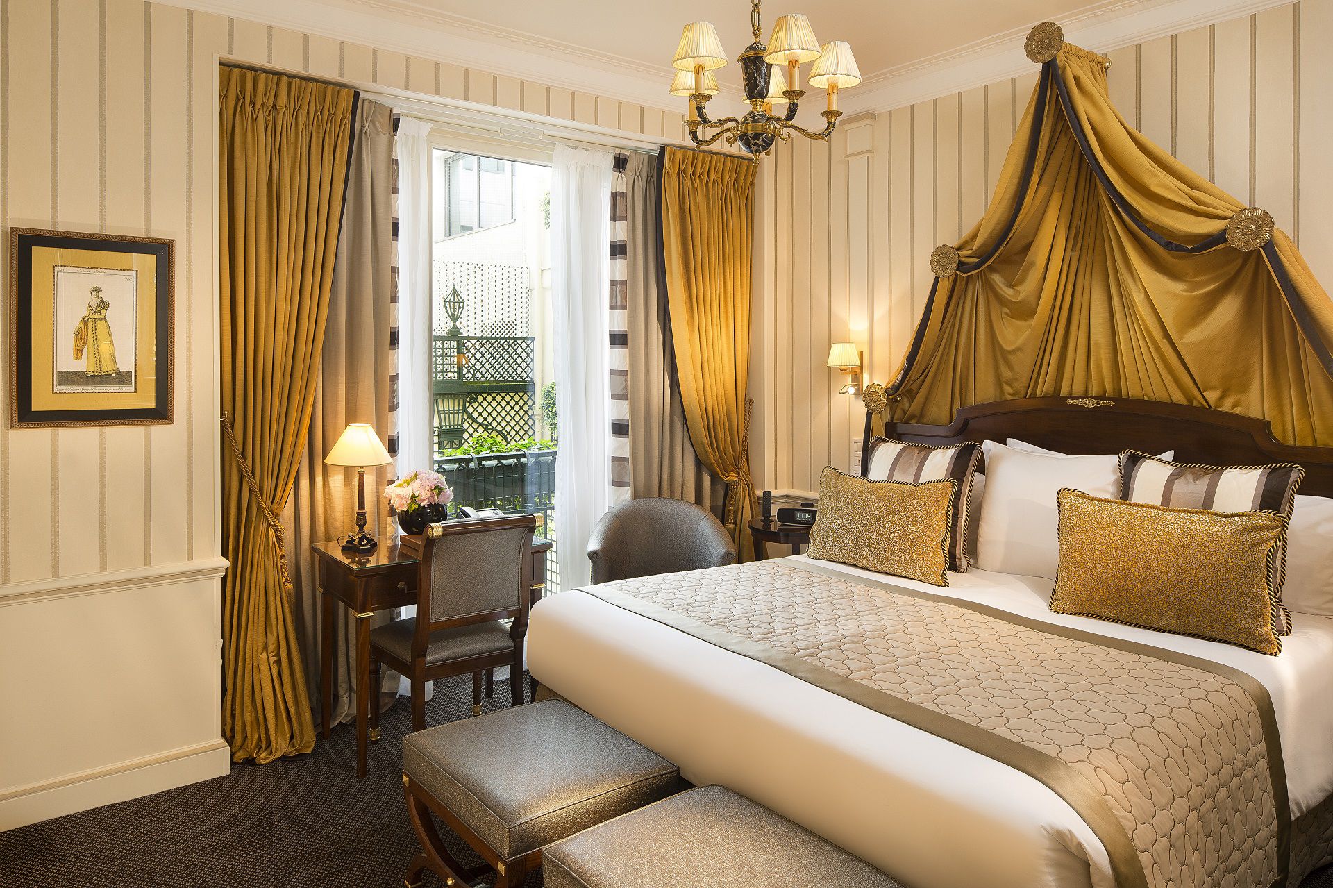 Photo chambre supérieure Hôtel Napoléon Paris