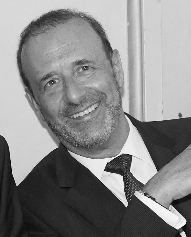 Dr. Bertrand KHAYAT