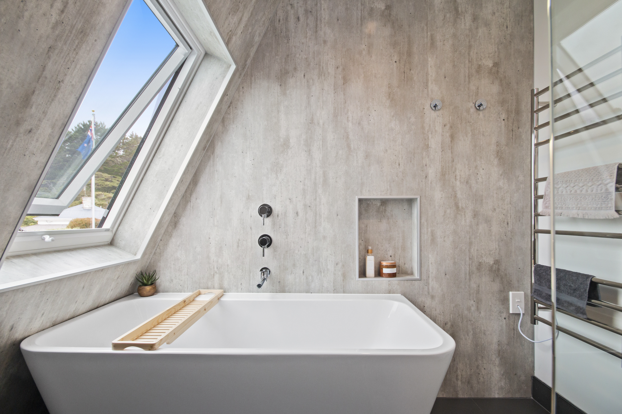 North Sydney and Hornsby Bathroom Designers and Builders Refresh