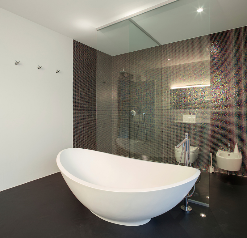 Cost of midrange bathroom renovation in the United Kingdom Project