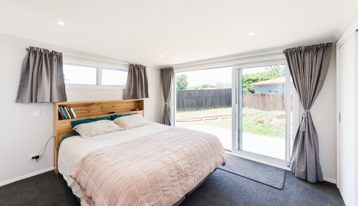 A stylish yet understated master suite extension in Shannon, Manawatu