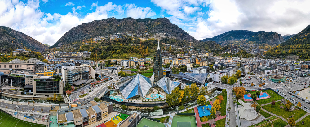 Guide des impôts comparés et de la résidence fiscale en Andorre : Fintax Andorra